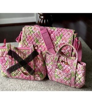 Vera Bradley petal pink 2 piece set messenger/diaper bag, small toggle tote